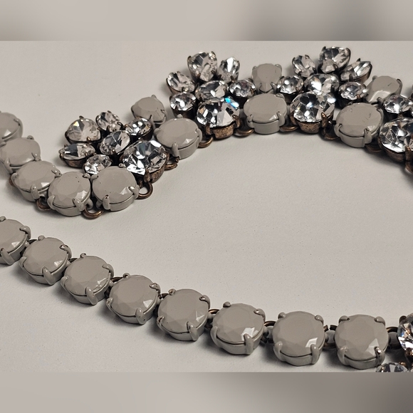 [J. CREW] Matte Gray Coated Stones Crystal Drop Statement Necklace - Picture 9 of 16